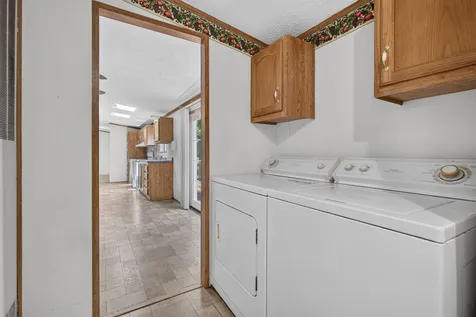 414 North Pine Street Gardner IL 60424