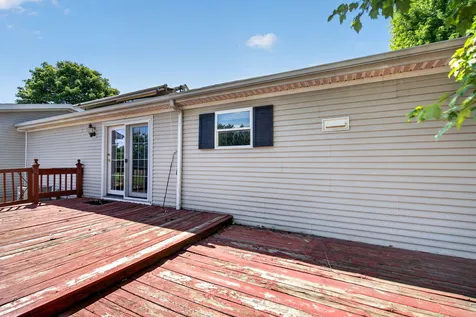 414 North Pine Street Gardner IL 60424