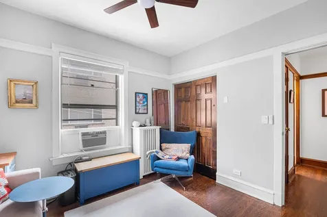 3749 North Pine Grove Avenue Chicago IL 60613