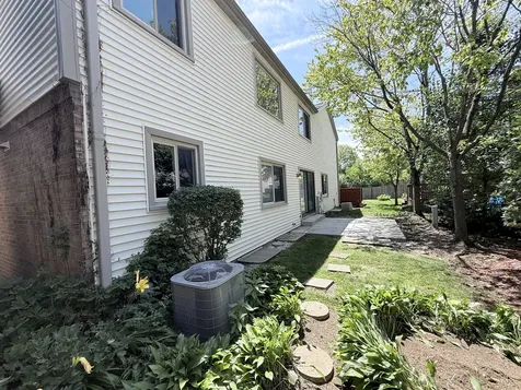 311 East Forest Knoll Drive Palatine IL 60074