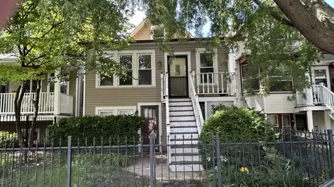 4136 North Bell Avenue Chicago IL 60618