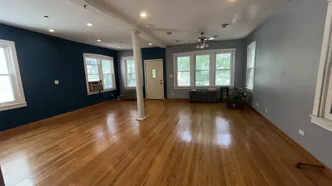 4136 North Bell Avenue Chicago IL 60618