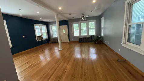4136 North Bell Avenue Chicago IL 60618