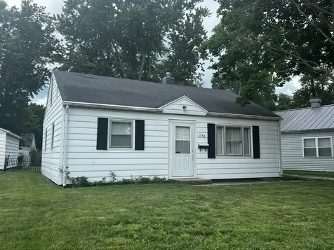 1353 Fairlawn Drive Rantoul IL 61866