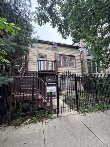 1940 West Huron Street Chicago IL 60622