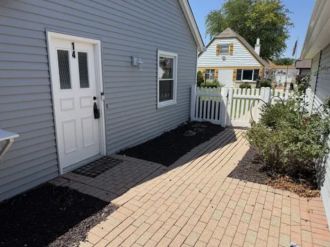 14 Garden Drive Montgomery IL 60538