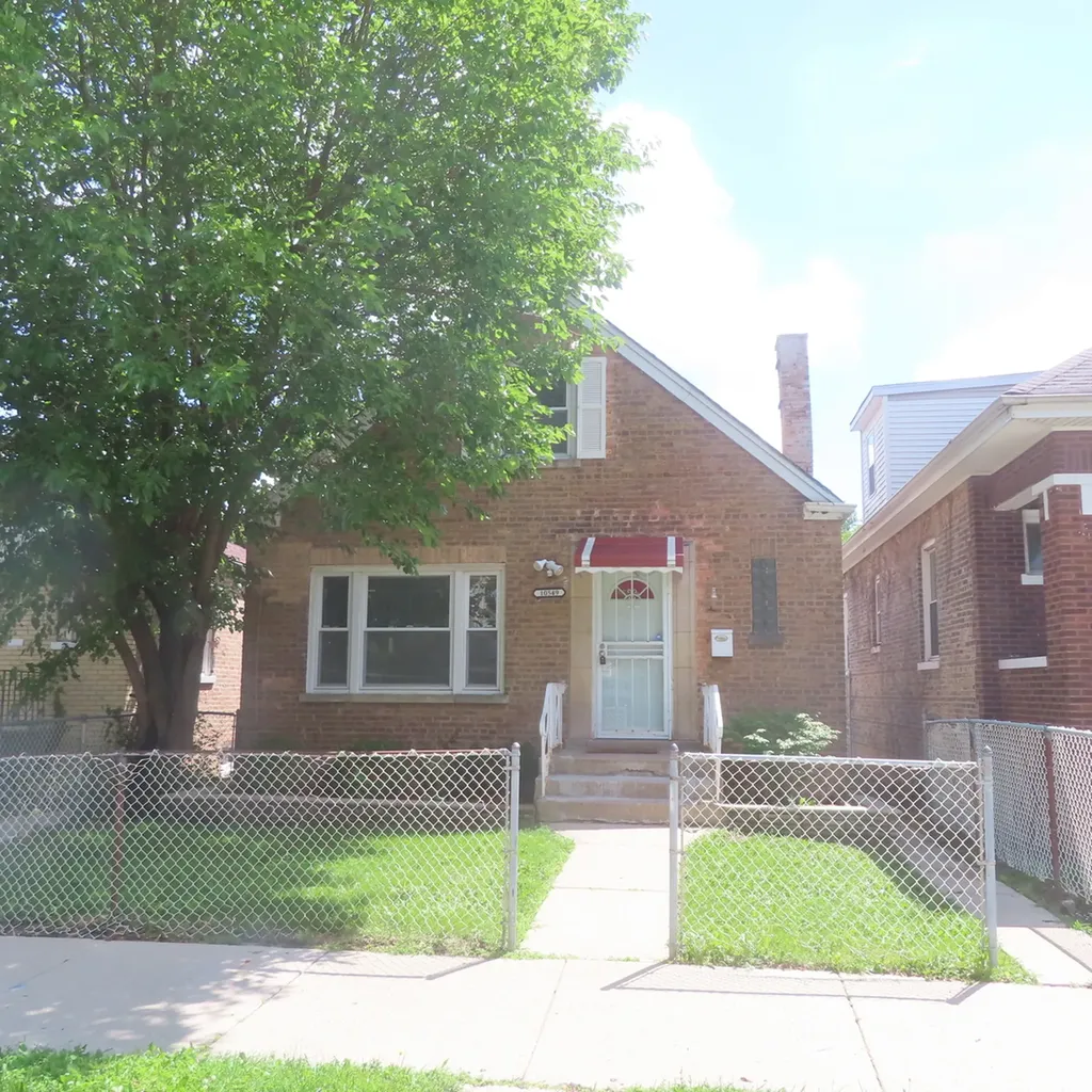10549 South Indiana Avenue Chicago IL 60628