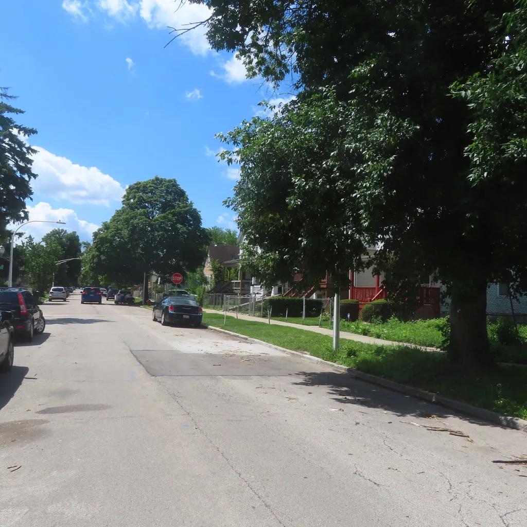 10549 South Indiana Avenue Chicago IL 60628
