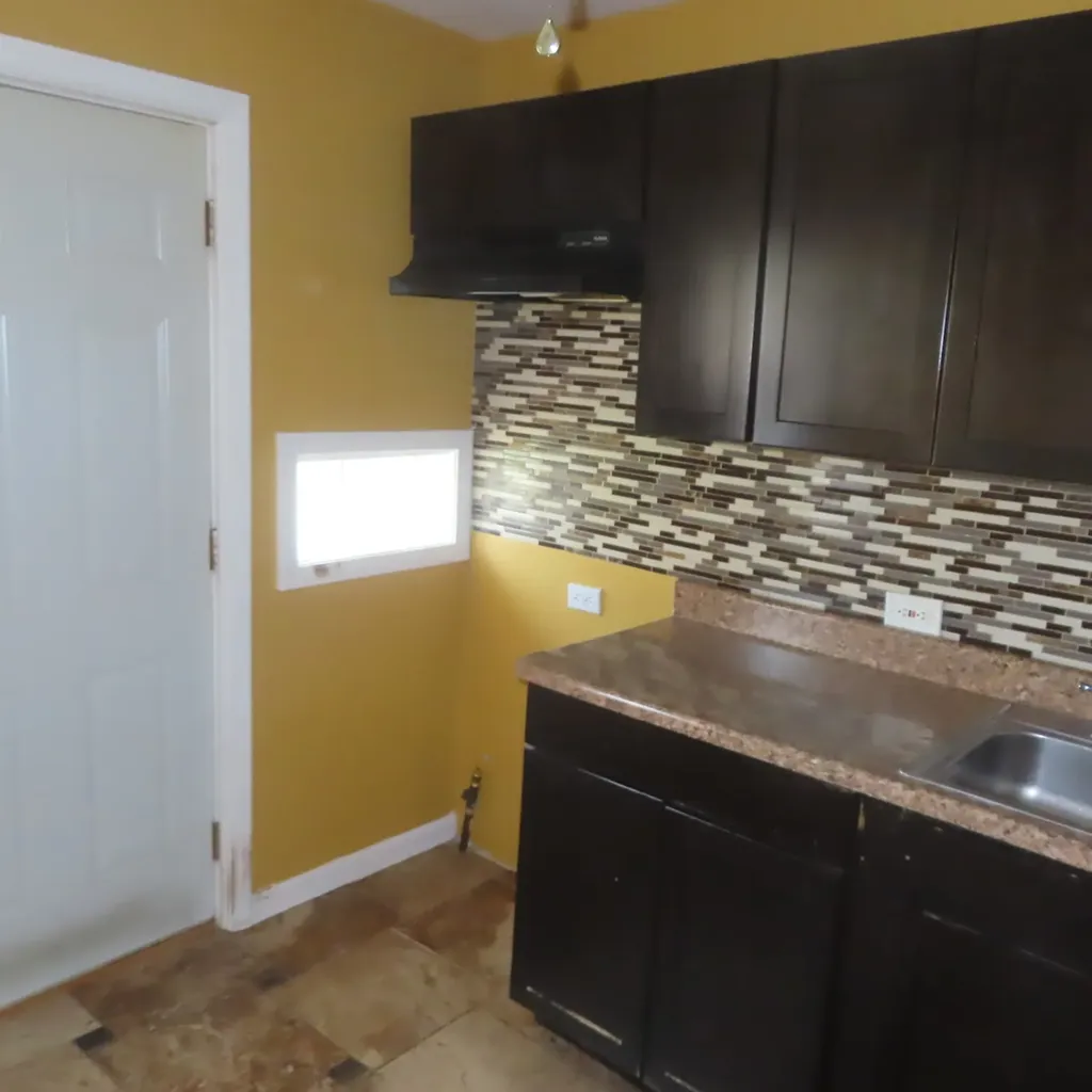 10549 South Indiana Avenue Chicago IL 60628