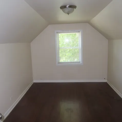 10549 South Indiana Avenue Chicago IL 60628