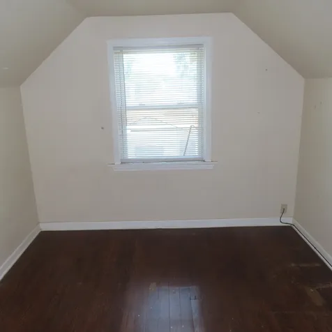 10549 South Indiana Avenue Chicago IL 60628