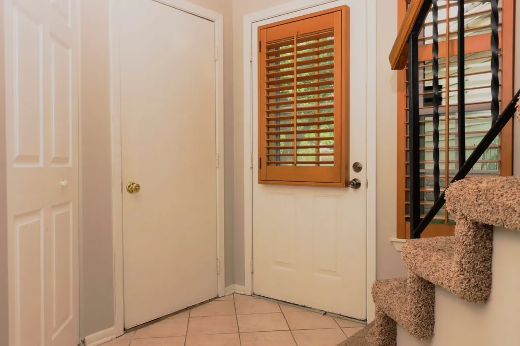 1333 Cranbrook Court Schaumburg IL 60193