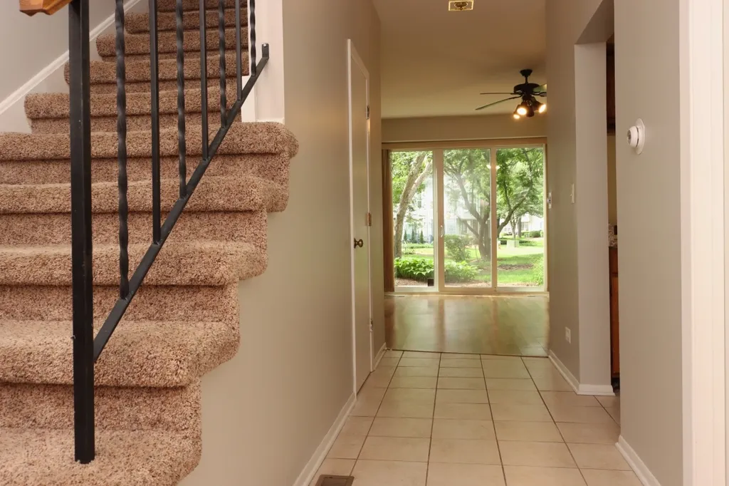 1333 Cranbrook Court Schaumburg IL 60193