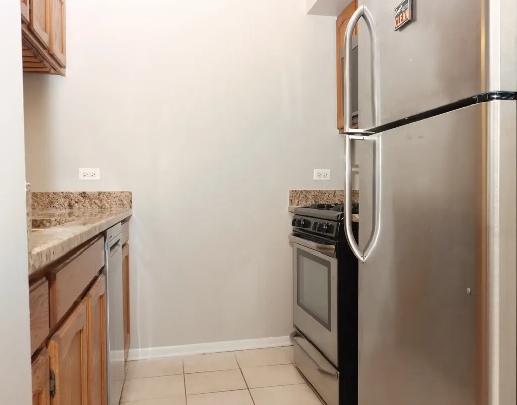 1333 Cranbrook Court Schaumburg IL 60193