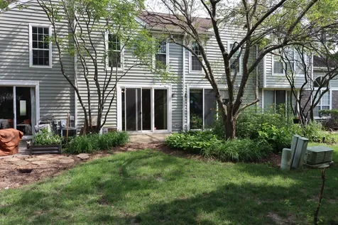 1333 Cranbrook Court Schaumburg IL 60193