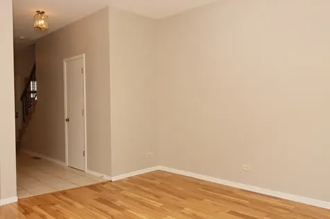 1333 Cranbrook Court Schaumburg IL 60193