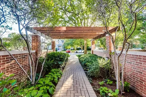 1633 2ND Street Highland Park IL 60035