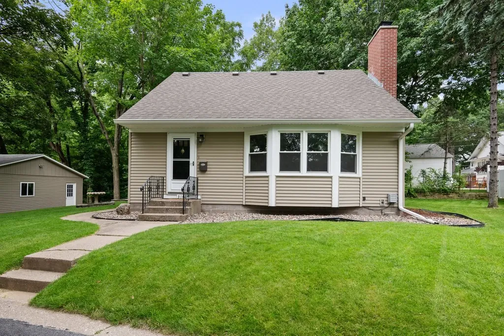 3108 12TH Avenue Moline IL 61265