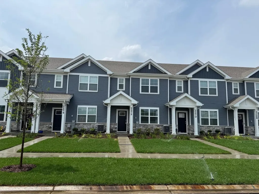 2272 Barbera Drive Oswego IL 60543