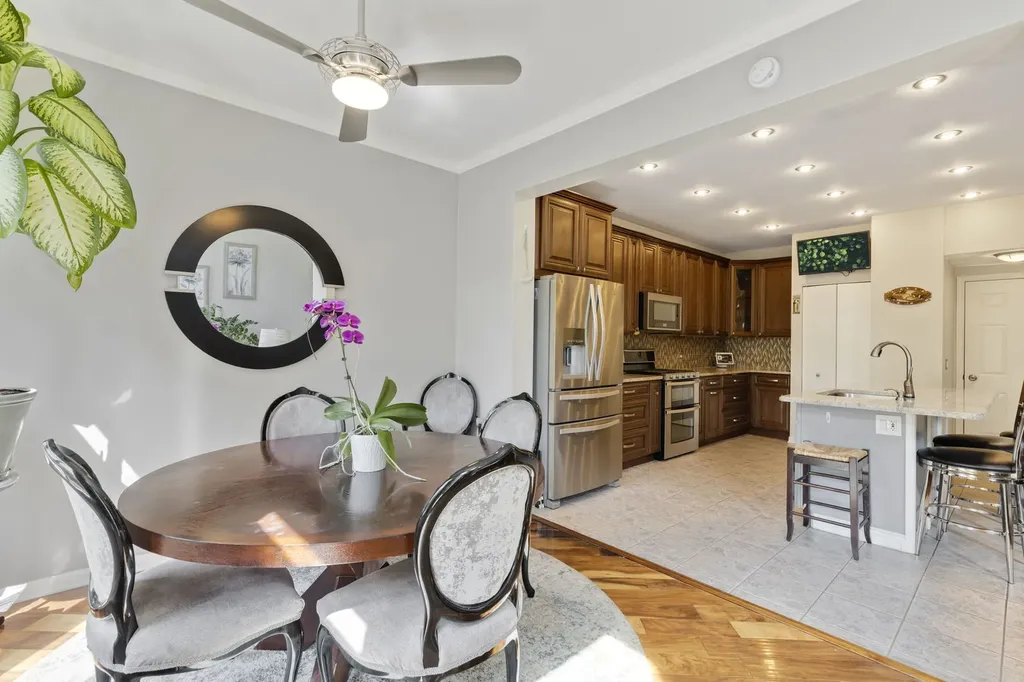 363 Aaron Lane Bolingbrook IL 60440