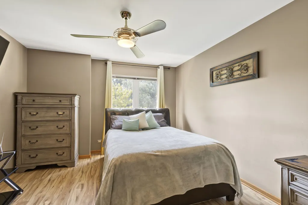 363 Aaron Lane Bolingbrook IL 60440