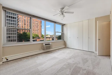 336 West Wellington Avenue Chicago IL 60657