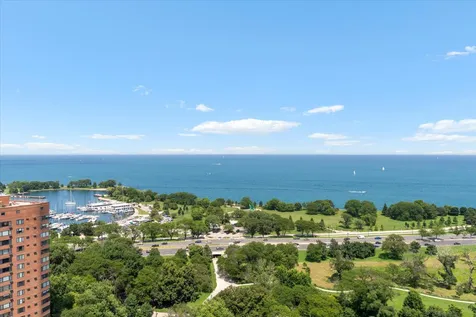 336 West Wellington Avenue Chicago IL 60657