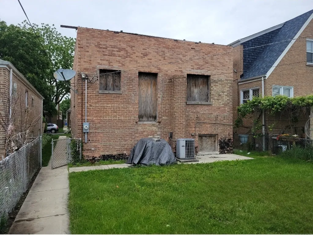 4637 South Kilpatrick Avenue Chicago IL 60632