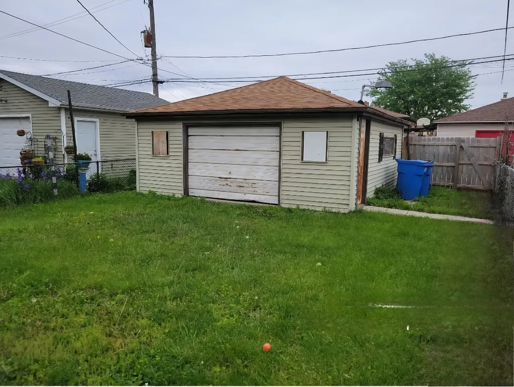 4637 South Kilpatrick Avenue Chicago IL 60632