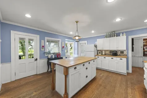2013 Beecher Road Plano IL 60545