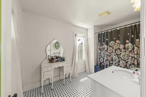 2013 Beecher Road Plano IL 60545