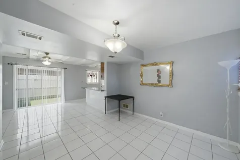 9005 Sherry Lane Des Plaines IL 60016