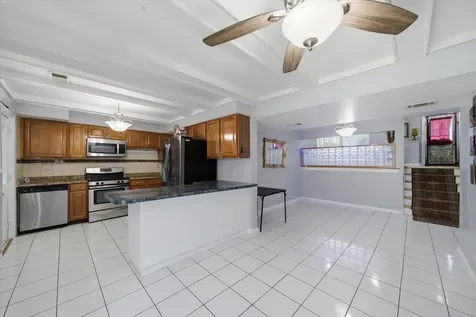 9005 Sherry Lane Des Plaines IL 60016