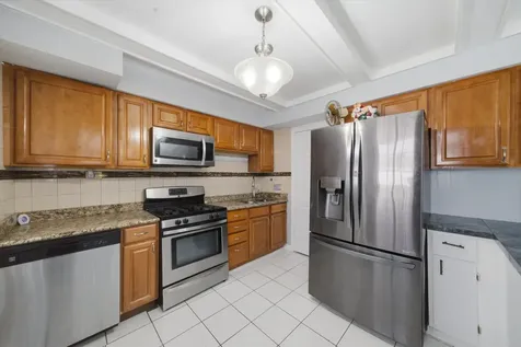 9005 Sherry Lane Des Plaines IL 60016