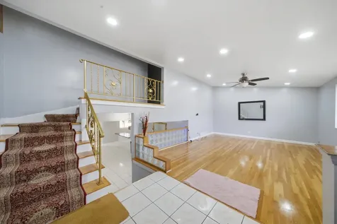9005 Sherry Lane Des Plaines IL 60016