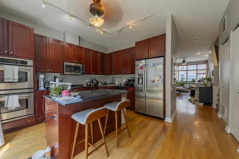 127 East 18th Street Chicago IL 60616