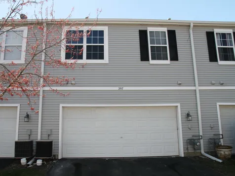 207 Springbrook Trail S Oswego IL 60543