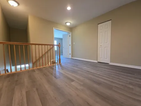 207 Springbrook Trail S Oswego IL 60543