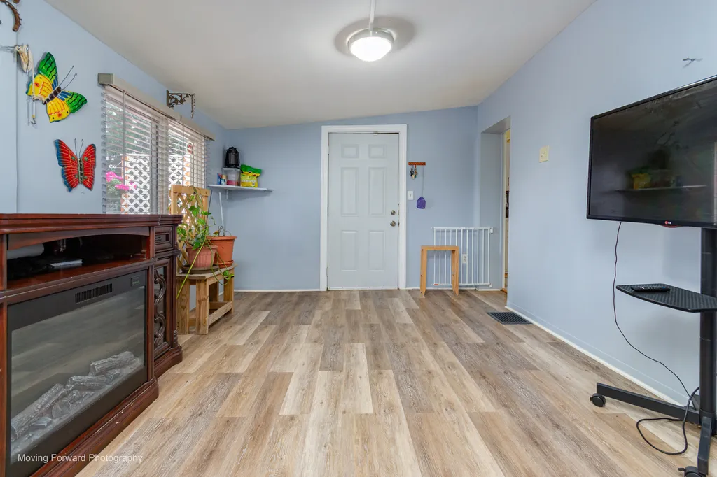 2333 North Keating Avenue Chicago IL 60639