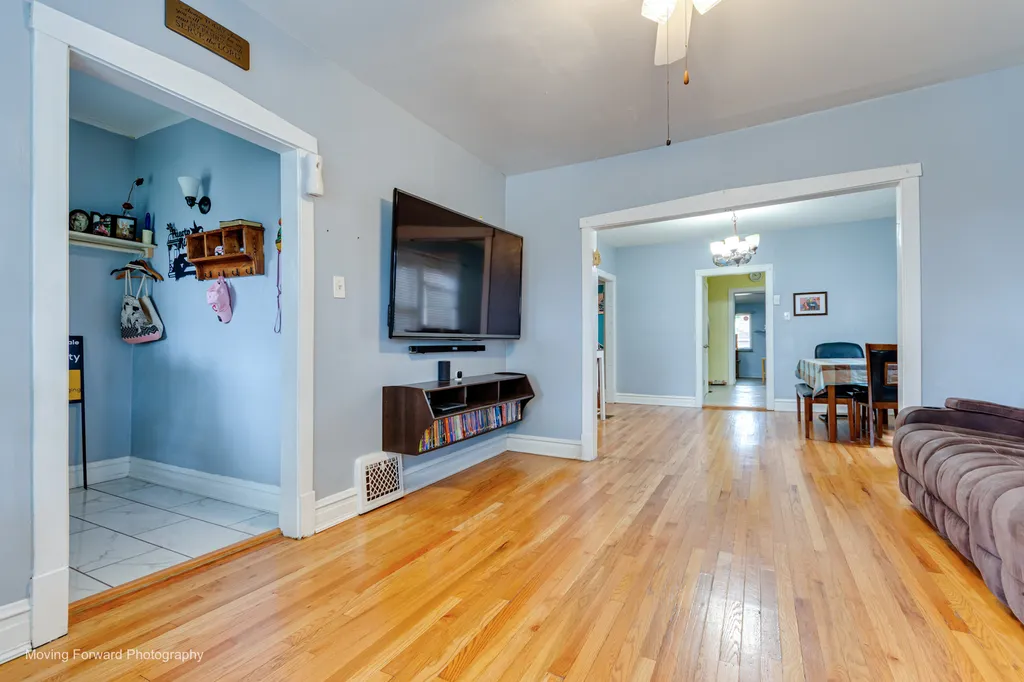 2333 North Keating Avenue Chicago IL 60639