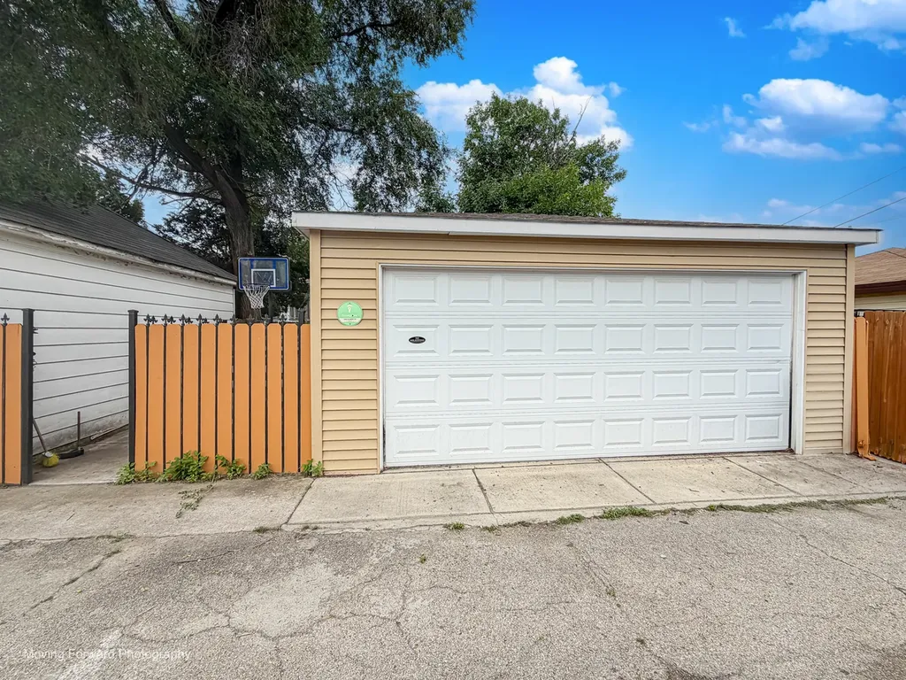 2333 North Keating Avenue Chicago IL 60639