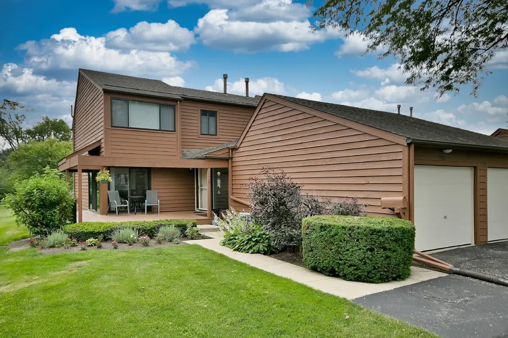 245 South Prospect Street Roselle IL 60172