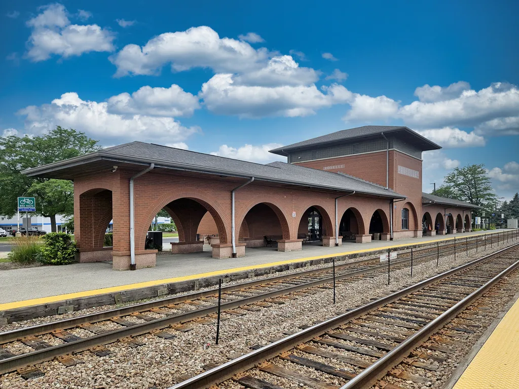 245 South Prospect Street Roselle IL 60172