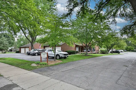 245 South Prospect Street Roselle IL 60172