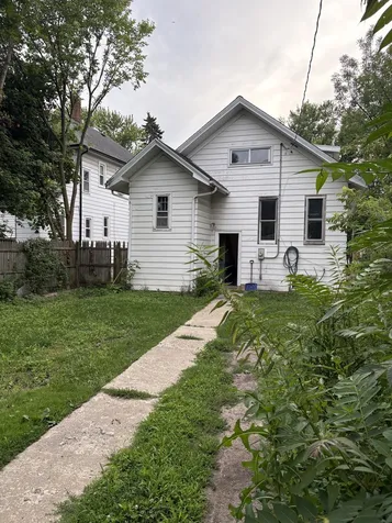 837 Hickory Street Waukegan IL 60085