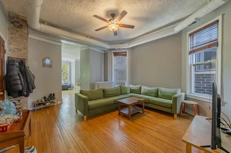 3744 North Clifton Avenue Chicago IL 60613