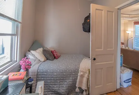 3744 North Clifton Avenue Chicago IL 60613