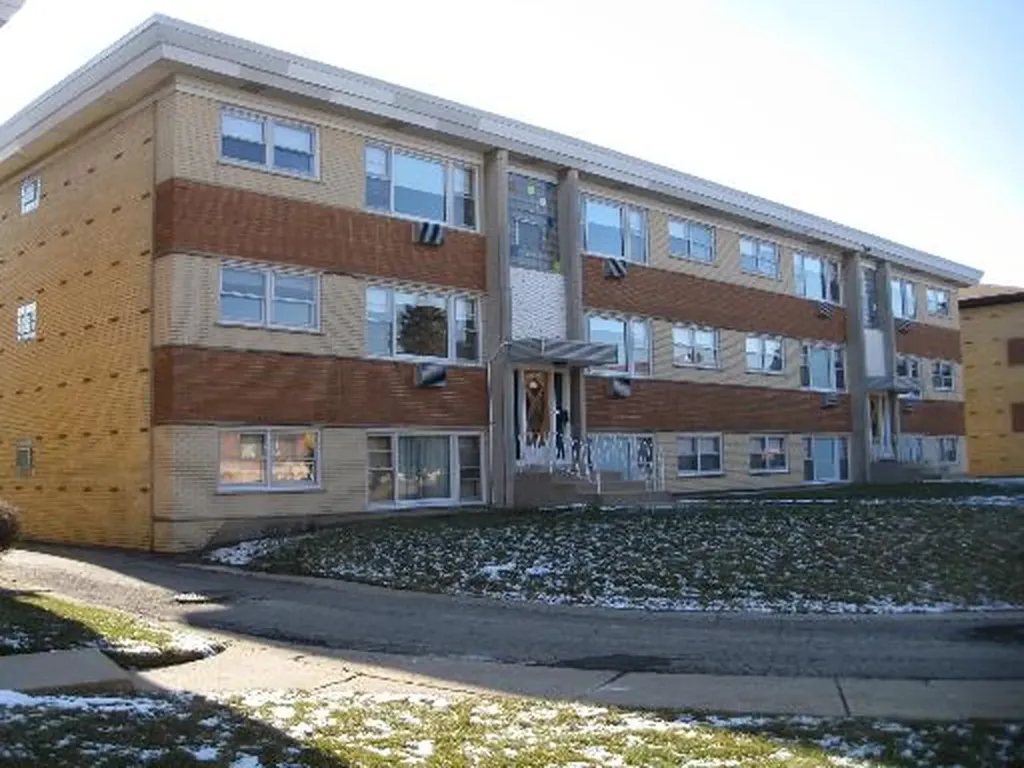 5930 North Odell Avenue Chicago IL 60631