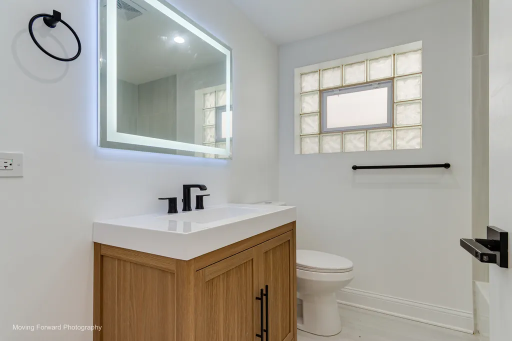 10536 South Wentworth Avenue Chicago IL 60628