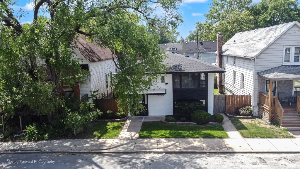 10536 South Wentworth Avenue Chicago IL 60628